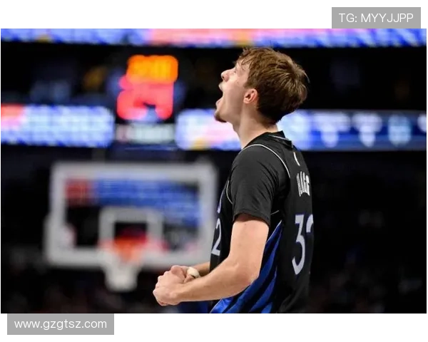 弗拉格成历史第二年轻30分球员仅次于詹姆斯未来发展令人期待